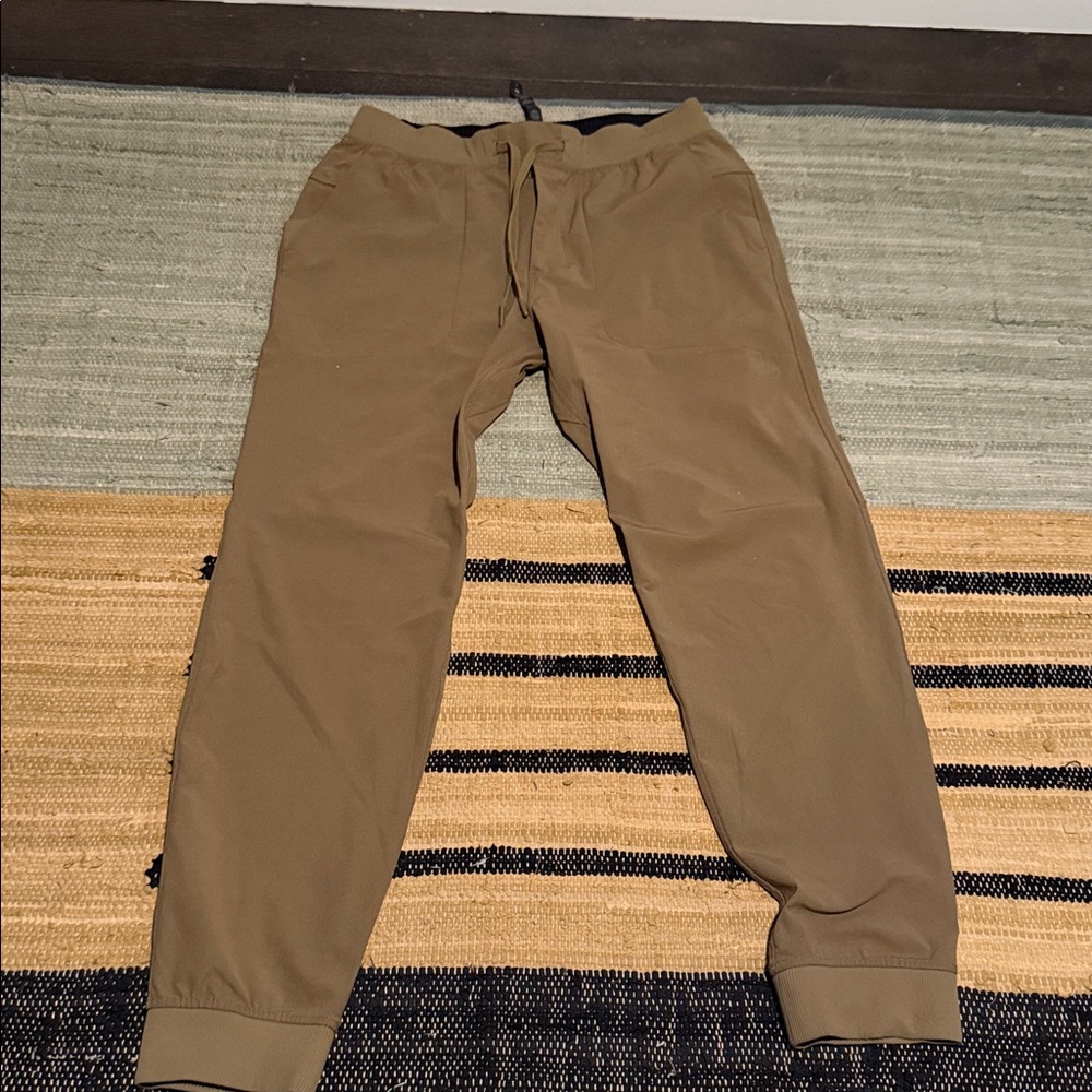 Lululemon Tan Joggers Sz L